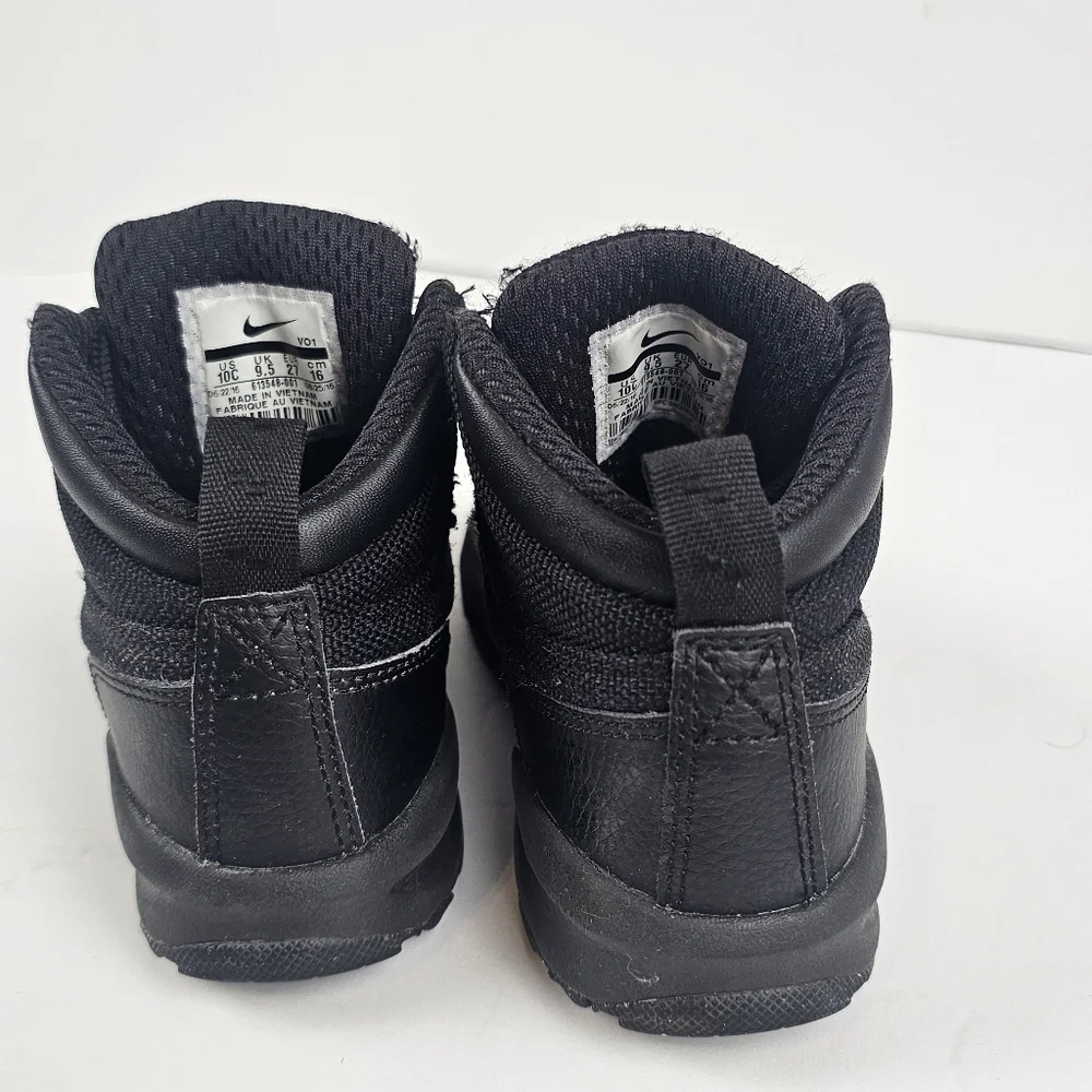 BOYS' TODDLER NIKE MANOA LEATHER BOOTS Sz 10C Lugged Rubber Sole‎